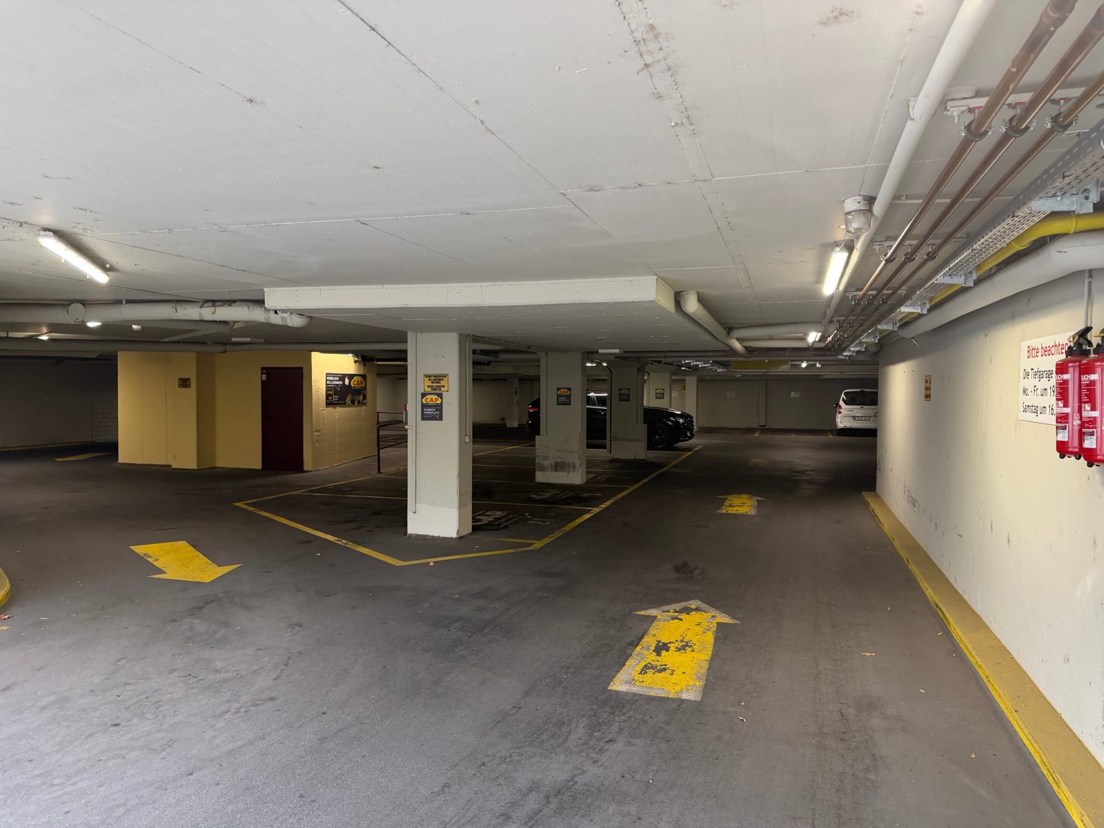 Stellplätze in der Tiefgarage des Hauses